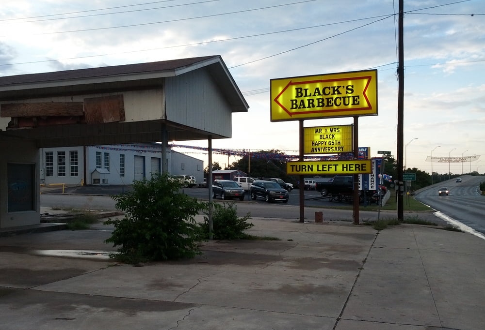 Black's Barbecue road sign in Round Rock